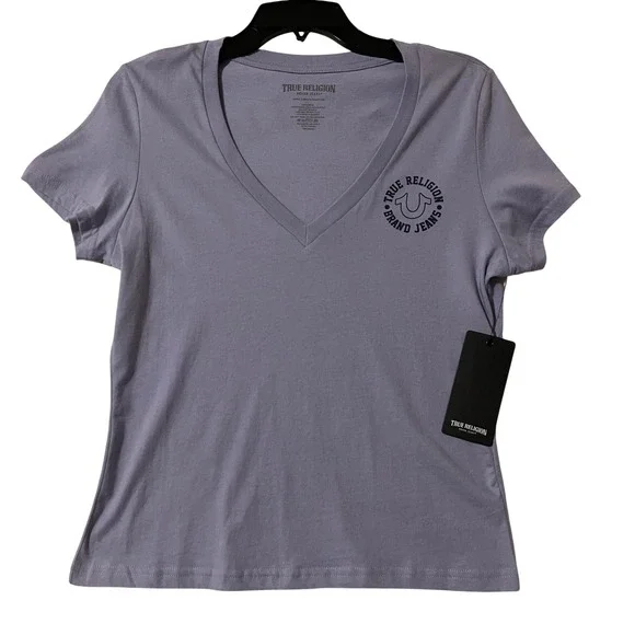 True Religion Womens Heirloom Lilac Crystal HS V-Neck Tee Light Purple Small New - Picture 7 of 7